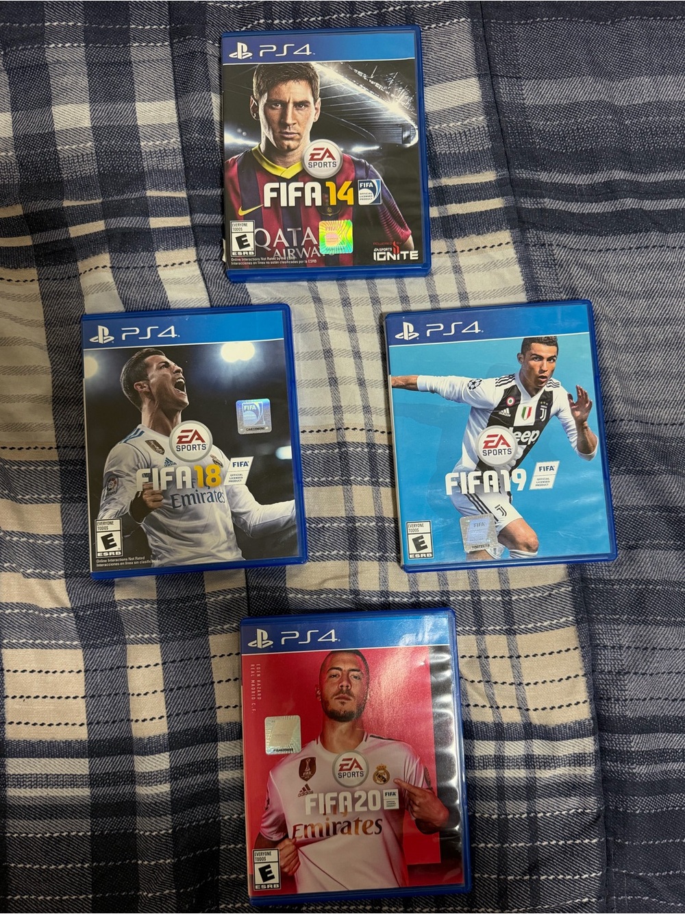 FIFA  (14/18/19/20) PS4 Game Bundle - Blue Cases